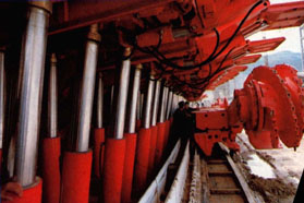 A large coal extraction machine photo by Chen Zonglle